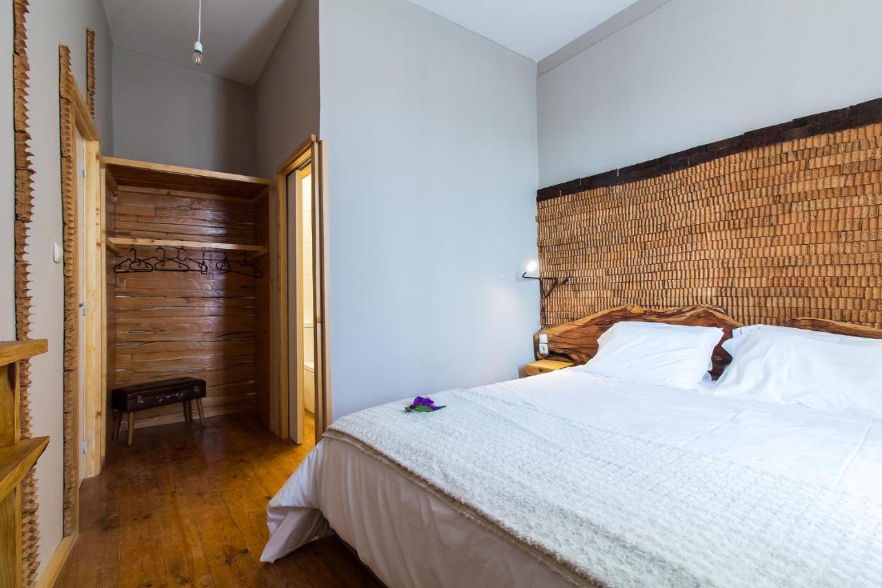 Feel At Home Guest House โอวาร์ ภายนอก รูปภาพ