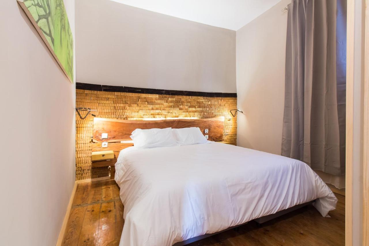 Feel At Home Guest House โอวาร์ ภายนอก รูปภาพ